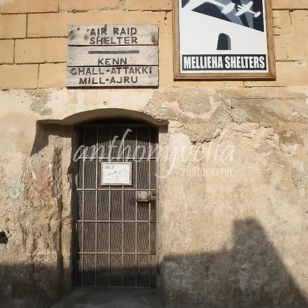 Temple Hill - In The Heart Of * Mellieħa
